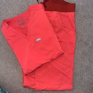 Burnt orange figs set